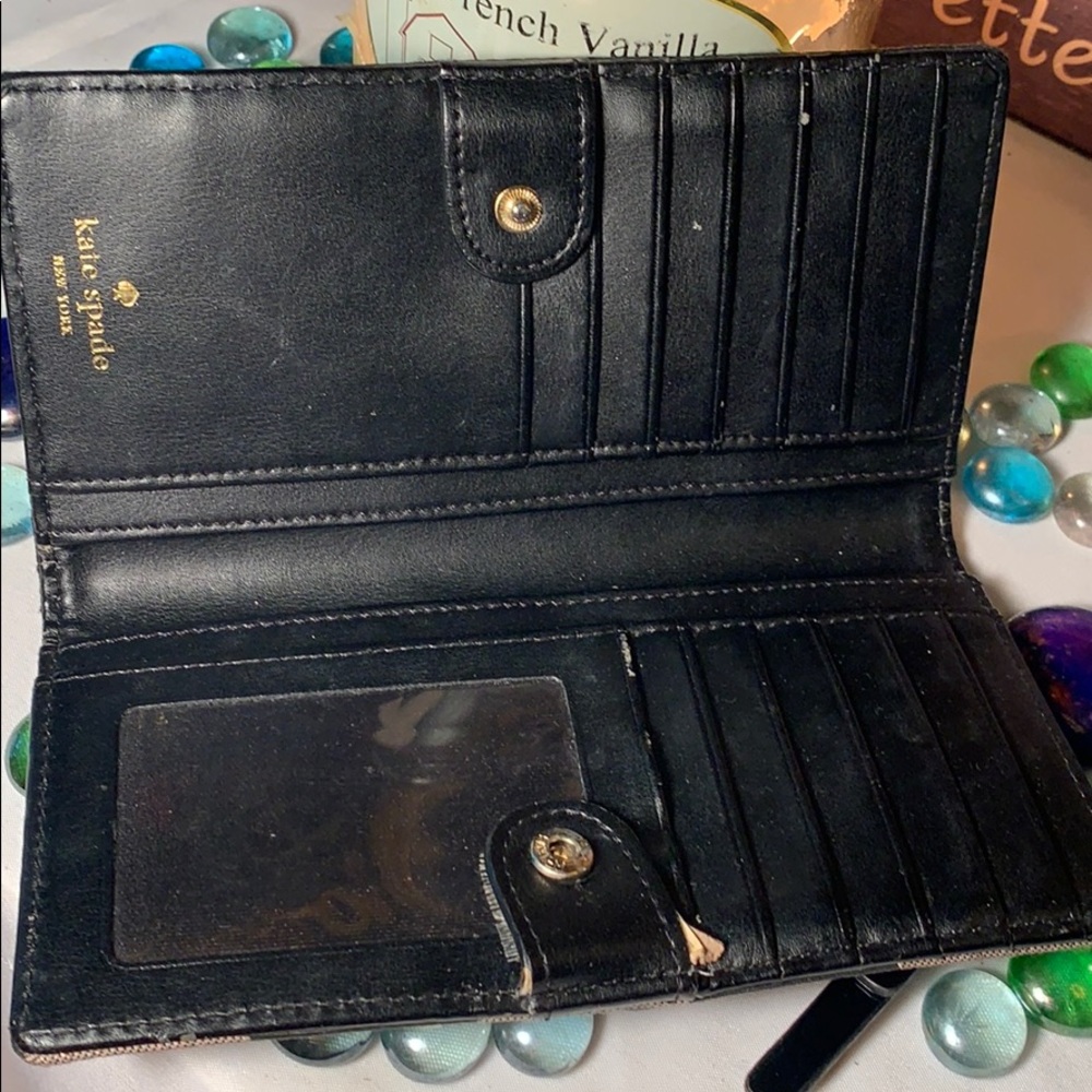 Kate Spade Wallet - Picture 7 of 8
